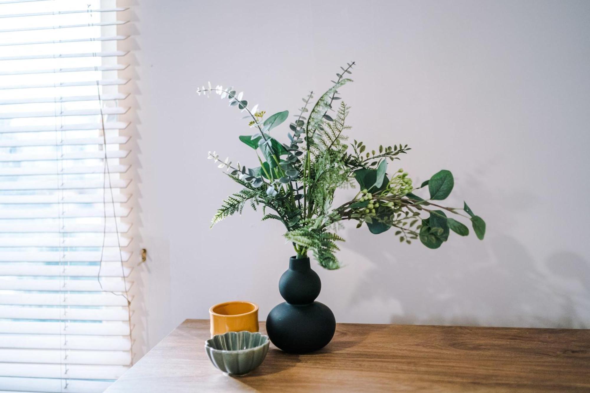 Villa Rest&Recharge At A Spacious Townhouse By The Etihad à Manchester Extérieur photo